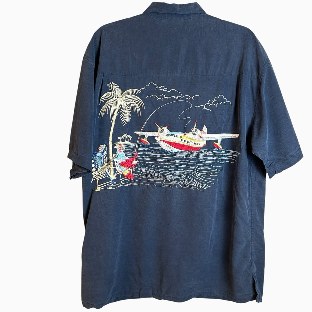 Bamboo Cay "Catch Of The Day" Embroidered Men's Button Front Shirt Size Medium